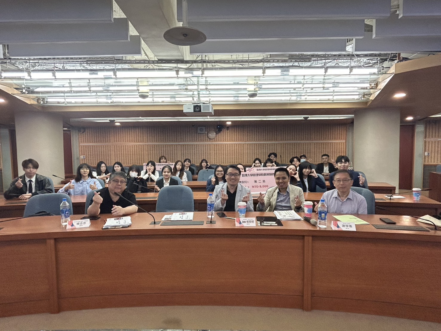 Featured image for “20250613管理學院2025創業競賽熱烈中圓滿舉辦完成!!”